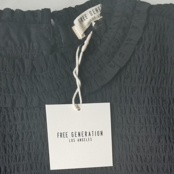 2XHP! Free Generation Black Mock neck Shear Top - Picture 5 of 8